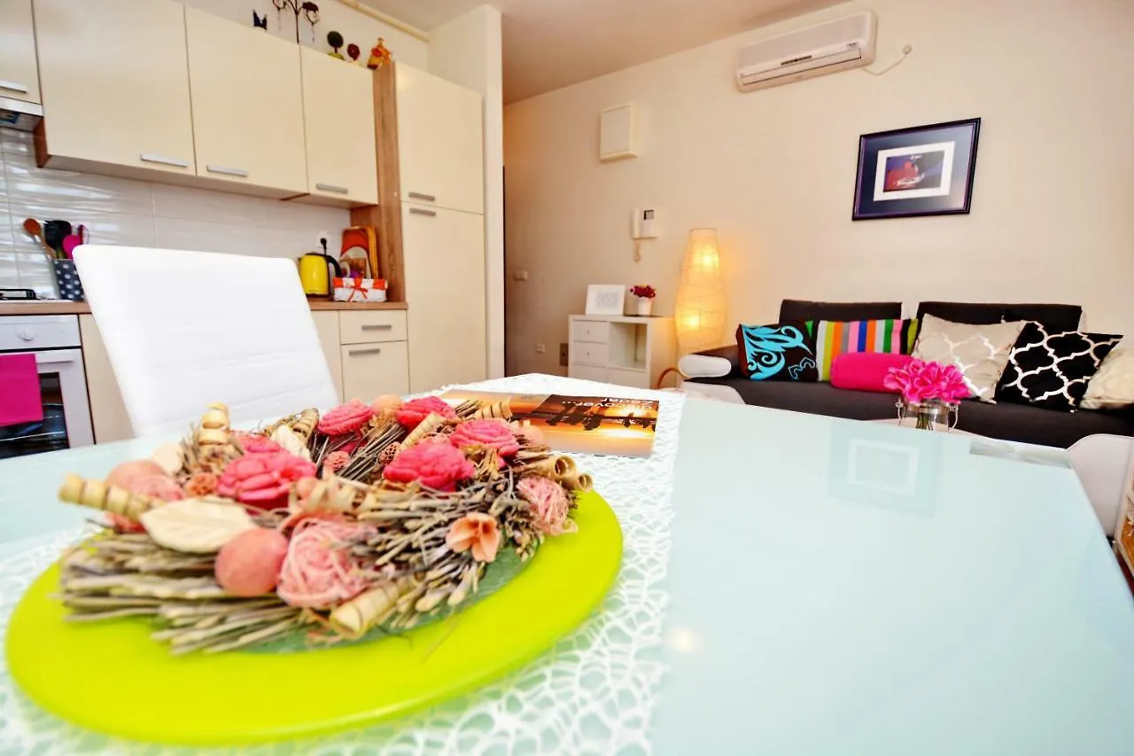 Apartment Vacation In Zadar - Mirna Croatia