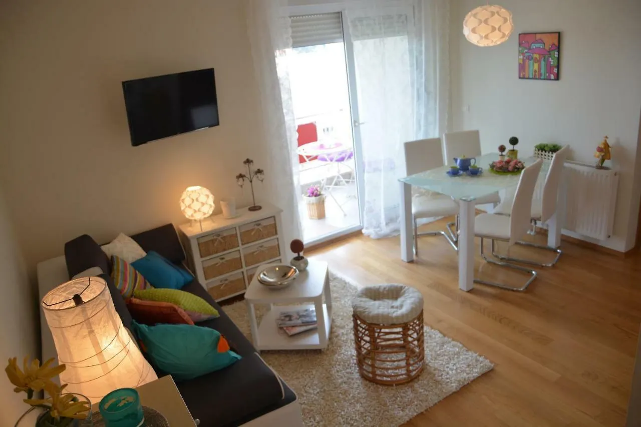 Apartment Vacation In Zadar - Mirna
