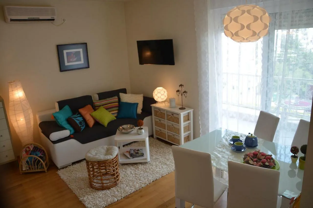 Apartment Vacation In Zadar - Mirna